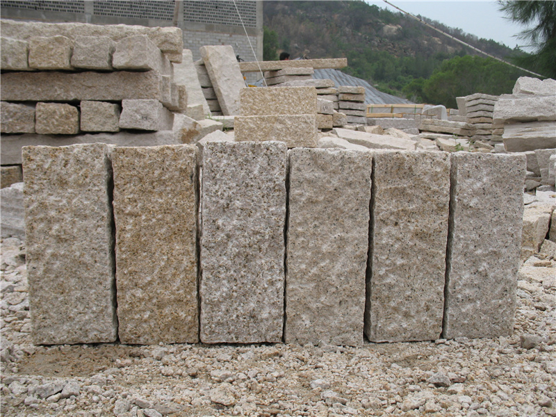 Natural Granite Kerbstone Road Curb Stone with Pineapple Surface