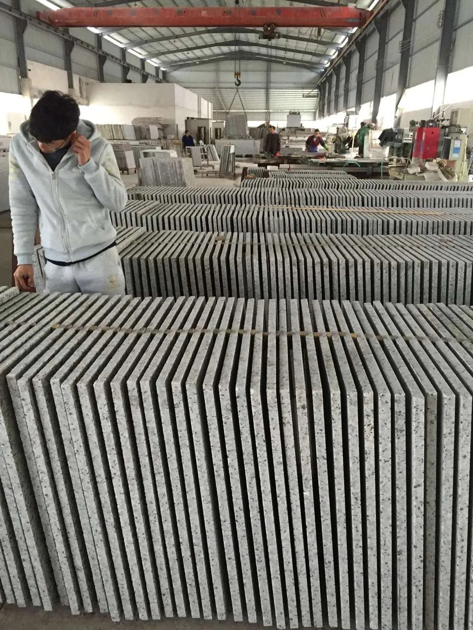 Natural Granite Slabs and Tiles with Dry Layout Service