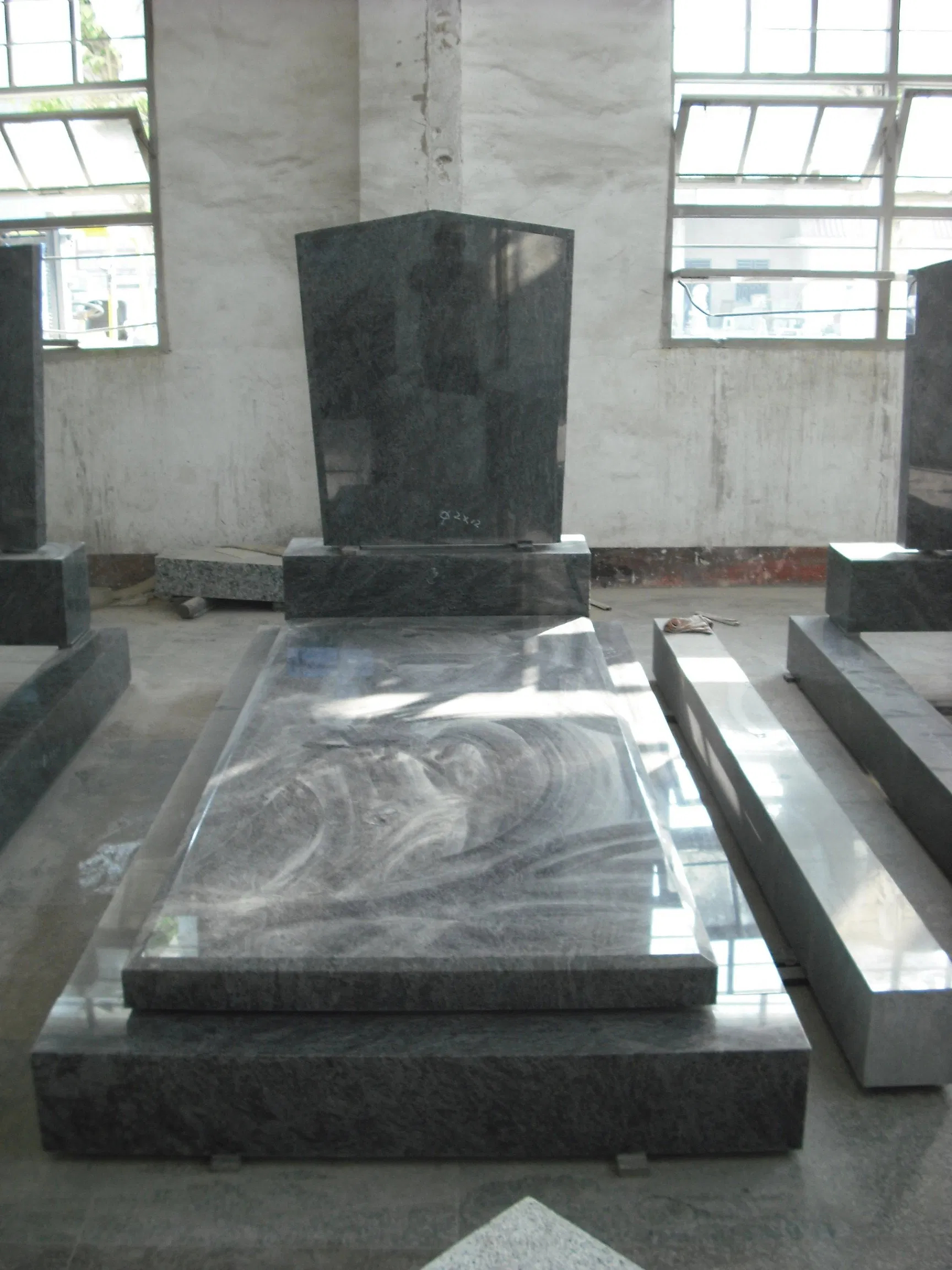 German Style Granite Full Grave Tombstone with Cover Slab
