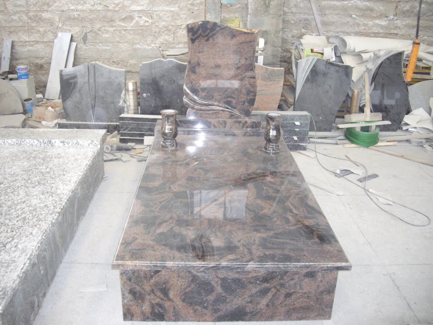 German Style Granite Full Grave Tombstone with Cover Slab