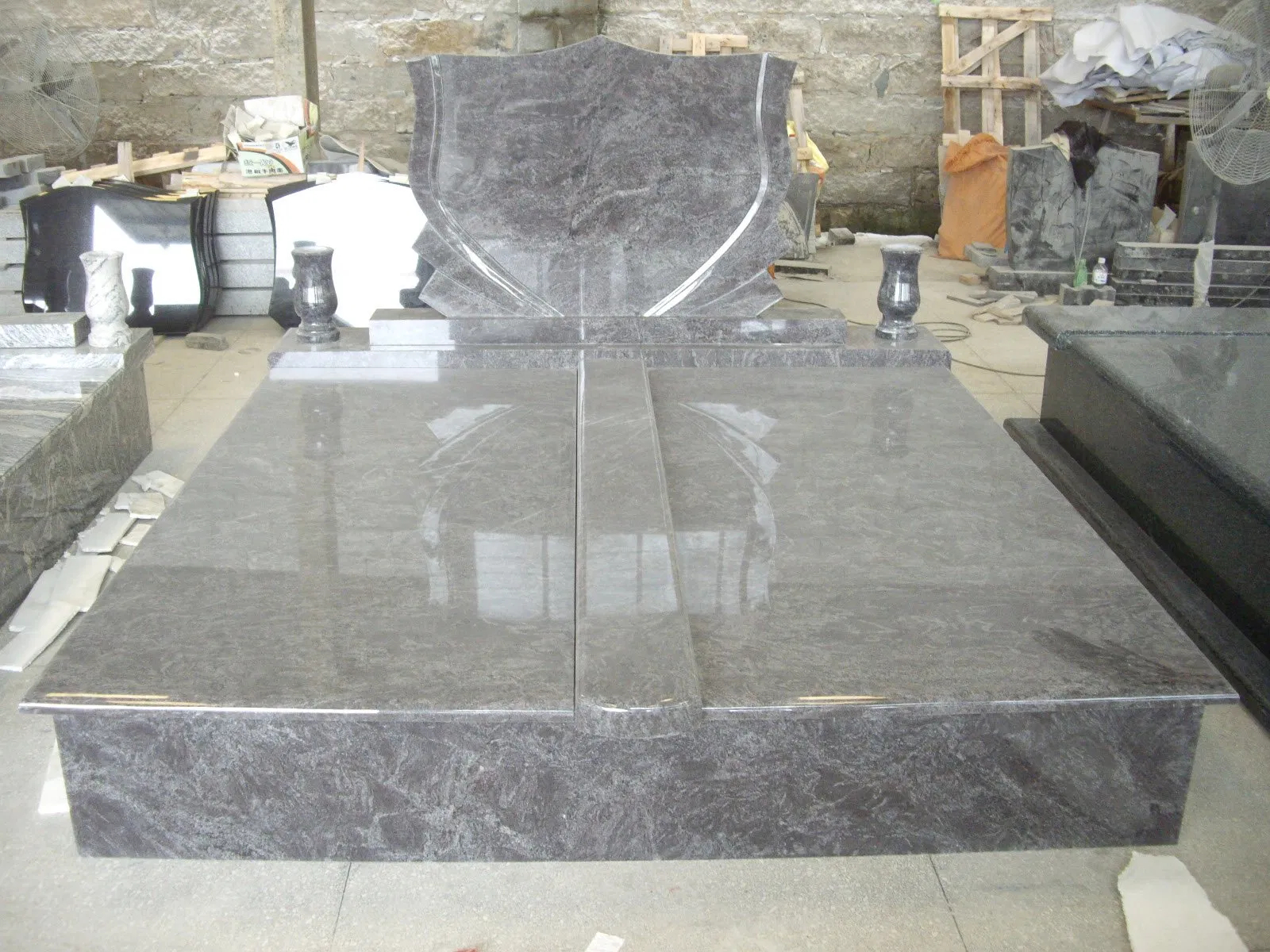 German Style Granite Full Grave Tombstone with Cover Slab