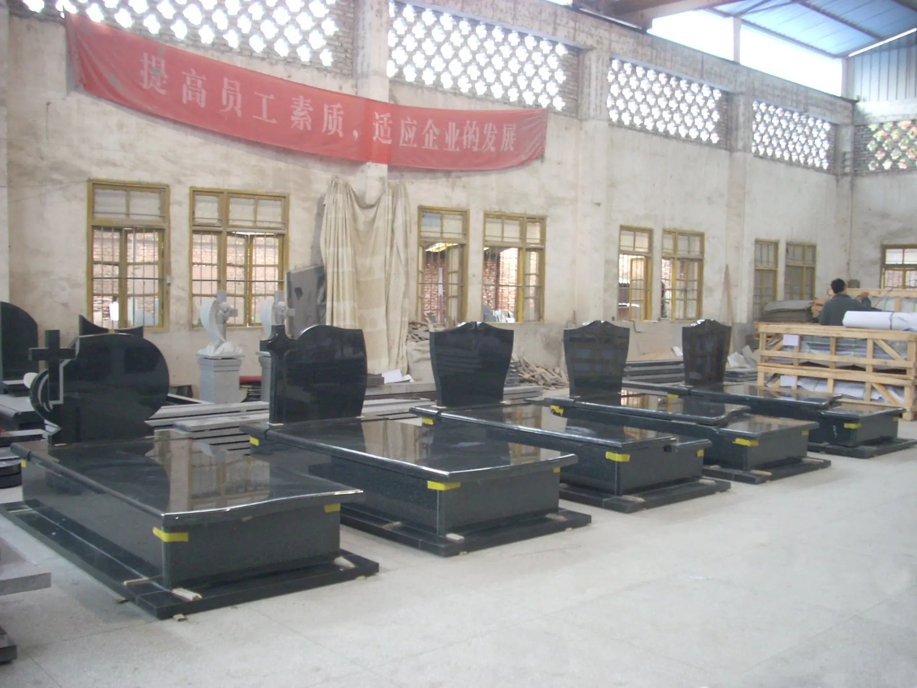Polish Style Black Granite Ful