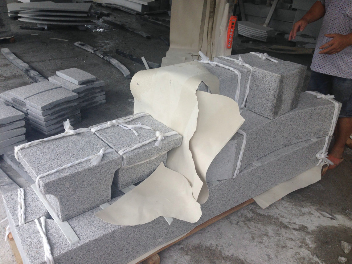 Light Grey G602 G603 Granite Bullnose Kerbstone